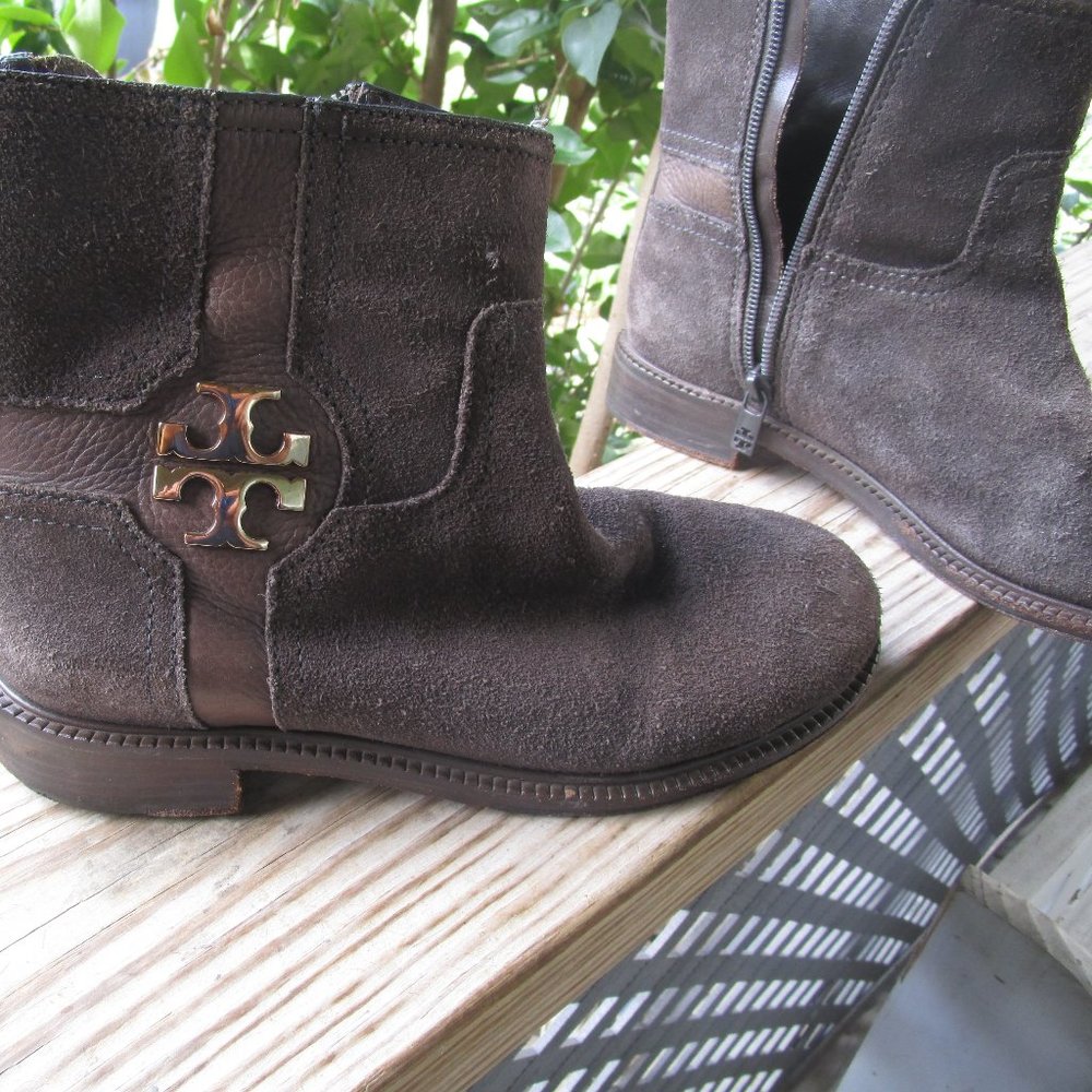 Tory Burch Brown Suede Ankle Booties with Gold Logo Accent - Picture 4 of 6